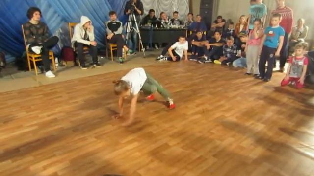 Банан & Ёлка (Chelle people СМК) vs Лия & Тоник (Cheling masters Ставрополь) - CHELLE PEOPLE 8 смотреть онлайн