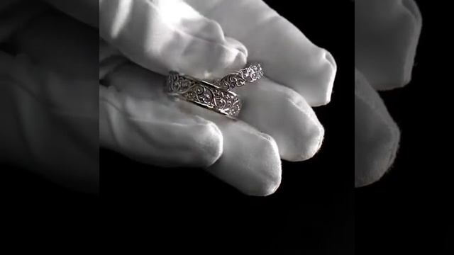 Ажурные обручальные кольца с узорами из белого золота. Вес пары:8,5 гр., арт i2694 смотреть онлайн