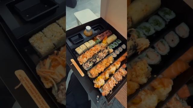 Вы офигеете ОТ ЦЕН! Сколько стоят РОЛЛЫ в Дубае? Доставка суши и роллов | Дубай 2023 смотреть онлайн