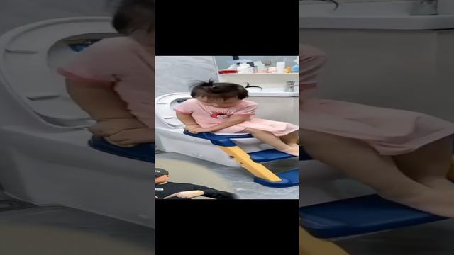 Детская лестница для унитаза - Сиденье детское мягкое, накладка на унитаз смотреть онлайн
