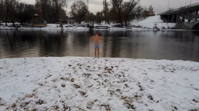 Новогоднее погружение в поздравления 2019 (моржевание) смотреть онлайн