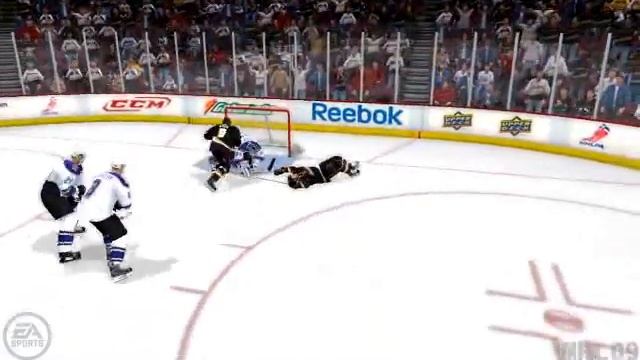 Injuring your own teammate (NHL 09 Xbox 360) смотреть онлайн