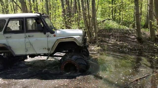 Испытание УАЗ , мост газ66 арочные колеса, M57. SS-BMW