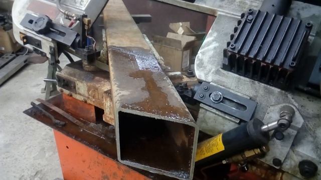 На что способна ленточная пила по металлу STALEX BS 712N 400V адаптированный под 220V смотреть онлайн