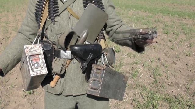 Обзор экипировки и снаряжения пулеметчика Вермахта на октябрь 1943 года. смотреть онлайн