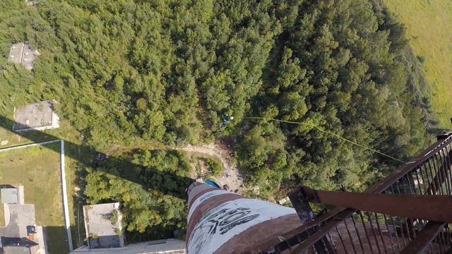Прыжки с 88 метровой Трубы с командой RAPT - Андрей смотреть онлайн