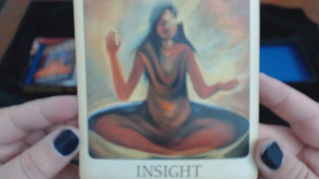Messages from the Light Oracle - Flip Through & First Impressions смотреть онлайн