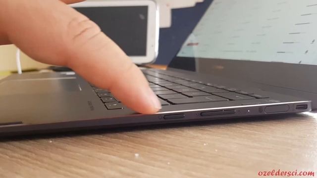 ASUS ZenBook Flip S UX370UA 5 aylık kullanım detaylı inceleme (en ince katlanabilir laptop) смотреть онлайн