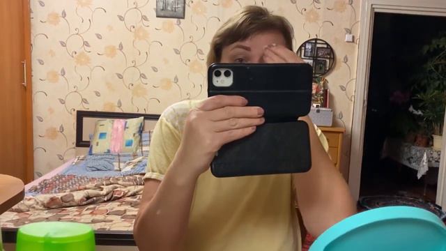 Опять готовлю😉Капуста наросла отличная👍Пора рубить петушков🥲 смотреть онлайн