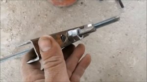 Большое отверстие в газобетоне