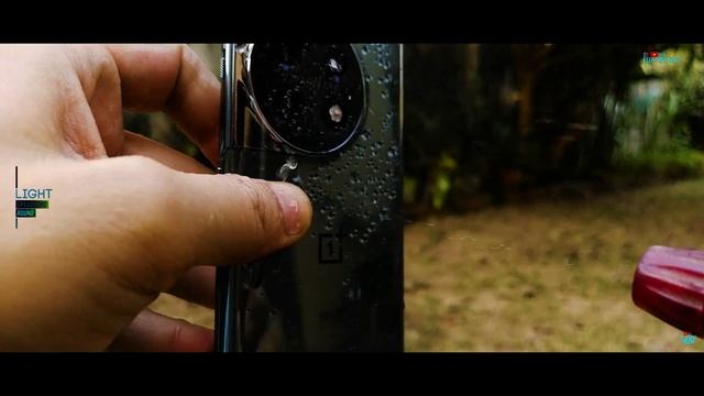 OnePlus 11 Waterproof Damaged Test - IP64 is actually NOT flagship level! смотреть онлайн