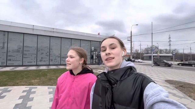 Самый бесполезный влог в вашей жизни + я пеку банановый хлеб смотреть онлайн