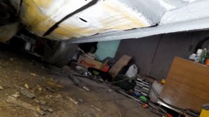 Нанесение шовного герметика на днище