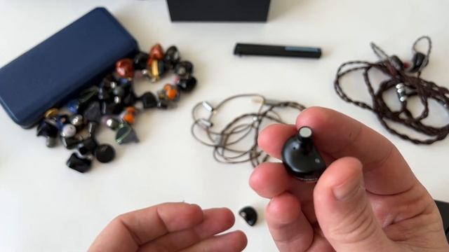 Thieaudio Elixir Review - Something Exciting смотреть онлайн