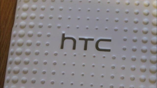 HTC HC C704 HTC One X Hard Shell Holes White смотреть онлайн