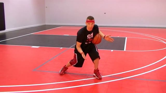 How to do the IVERSON CROSSOVER Dribble - Allen Iverson Cross Tutorial смотреть онлайн