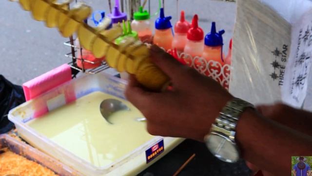 STREET FOOD INDONESIA-"IDE INI SAAT SAYA BEKERJA DI MALAYSIA" PENJUAL JAJANAN KENTANG GORENG TORNAD смотреть онлайн