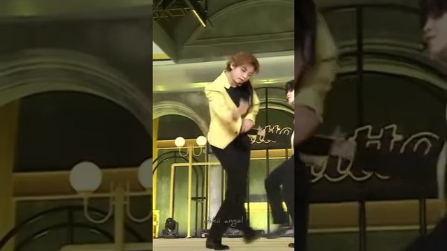 Потанцуй со мной вот моя рука ?Вигуки?? смотреть онлайн