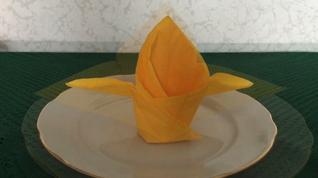 КАК БЫСТРО И КРАСИВО СЛОЖИТЬ САЛФЕТКИ НА ПРАЗДНИЧНЫЙ СТОЛ/СЕРВИРОВКА СТОЛА смотреть онлайн