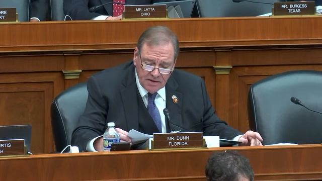 "TikTok: How Congress Can Safeguard American Data Privacy and Protect Children from Online Harms" смотреть онлайн