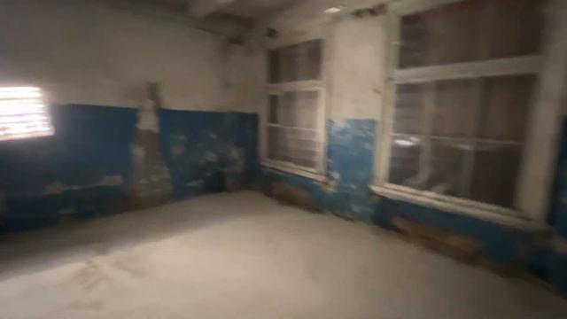 ст.м.Василеостровская,Чкаловская - 869м2 (холодный склад)