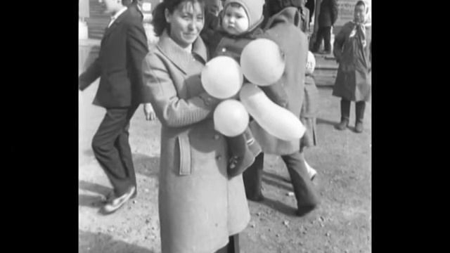С праздником 1 мая ! Сунтарский улус. - ©Toly@Элгээйи²º²2 смотреть онлайн