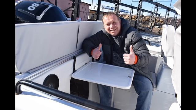 Видеообзор комбинированного катера с каютой Неман 500 от компании Вятбот смотреть онлайн