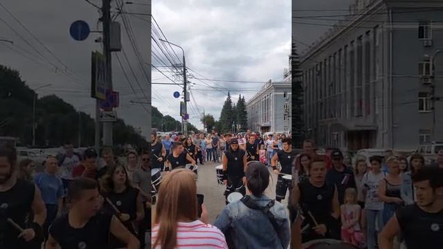 ТЕАТРАЛЬНЫЙ ДВОРИК 2017 Тула. Барабанщики( день второй).Ликерка лофт 19.07 смотреть онлайн