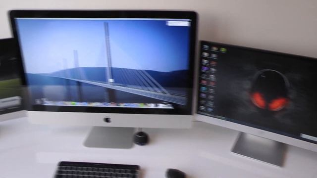 Tour of a Geek's Desk May 2013 смотреть онлайн