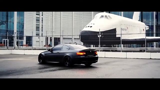 Сумасшедший дрифт BMW M3 E92. Черный дьявол Сrazy drift of the BMW M3 E92.The Black Devil