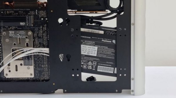 Mini ITX Case Apple Fans Have Been Waiting For