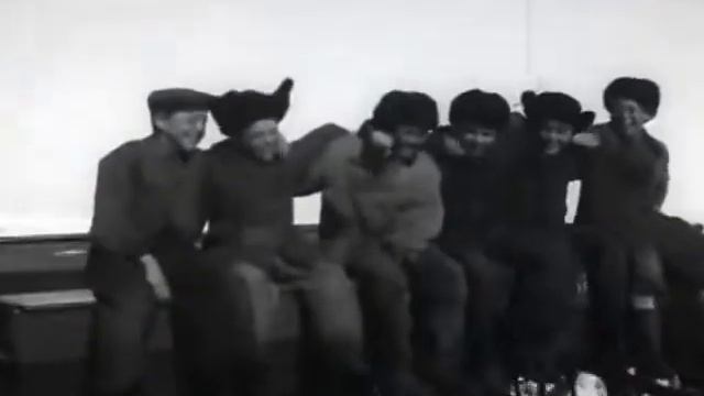 Едут новосёлы -- Здравствуй, земля целинная -- Ансамбль Советской армии смотреть онлайн