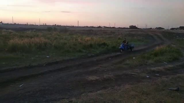мотороллер муравей смотреть онлайн