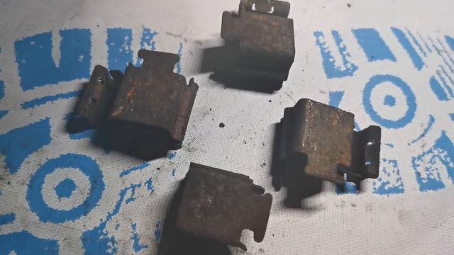 Оцинкованные скобки тормозных колодок из стали смотреть онлайн