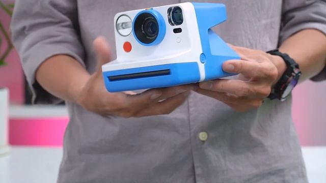 Mở hộp máy chụp ảnh lấy liền Polaroid Now | TECH STUDIO смотреть онлайн