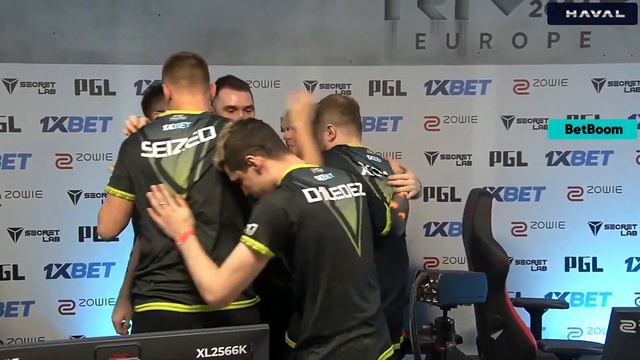 невероятная реакция панд на выход на мажор смотреть онлайн