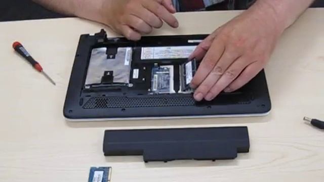 Toshiba серии T230: Замена памяти смотреть онлайн