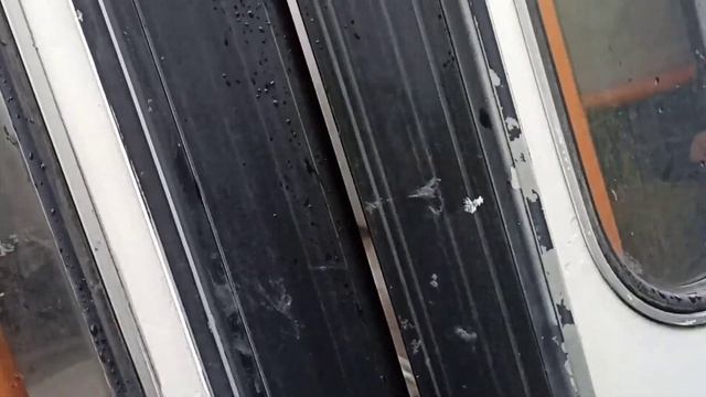 старые и новые автобусы в автобусном парке номер 2 (АП2) Екатеринбург смотреть онлайн