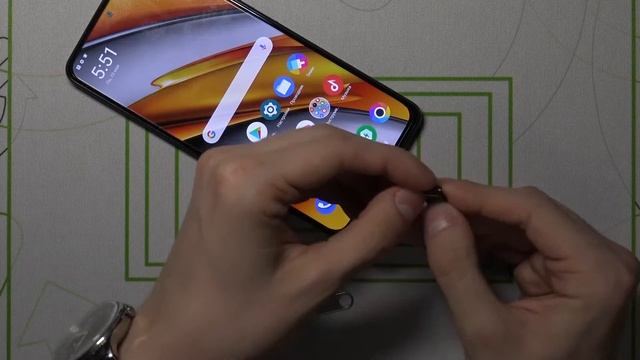 Как вставить сим карту в Poco F3 смотреть онлайн