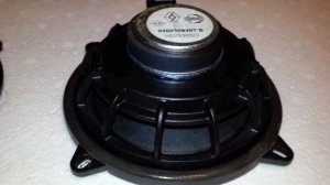 Ларгус Кросс и динамики на 16 не ломая карт дверей