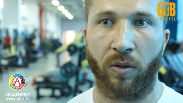 АЛЕКСЕЙ ОЛЕЙНИК О силовых тренировках бойцов и возвращении на ринг смотреть онлайн