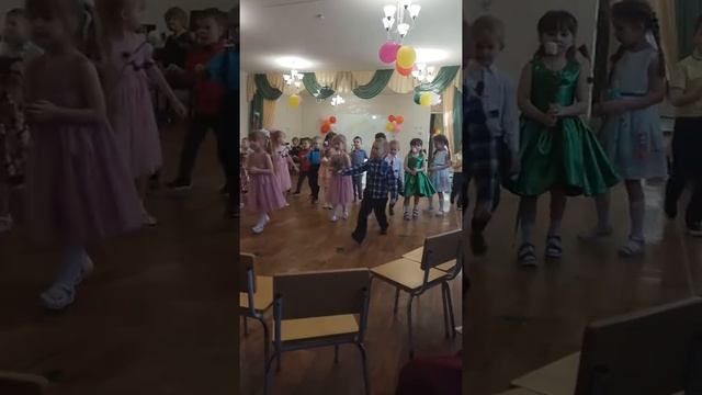 Танец для мамочек смотреть онлайн