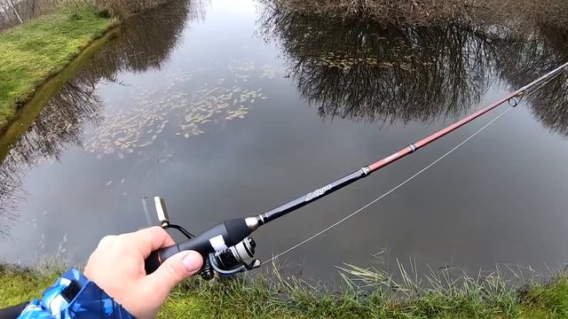 Спиннинг для начинающих. Какой спиннинг купить новичку. Как выбрать спиннинг. Ловля щуки на спиннин смотреть онлайн