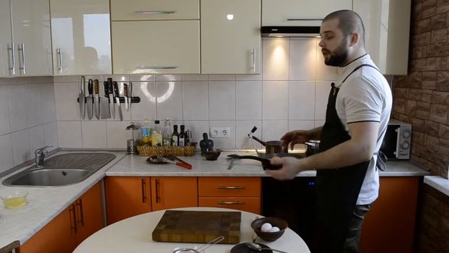 ?ЛУЧШИЙ ЗАВТРАК!? Яйца Бенедикт. Яйца пашот с голландским соусом. смотреть онлайн