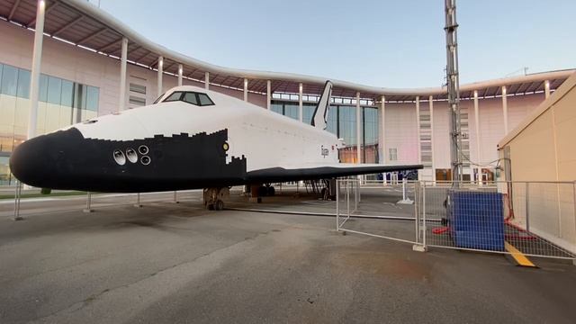 Космический корабль Буран в Сириусе, Адлер, июль 2022г. смотреть онлайн