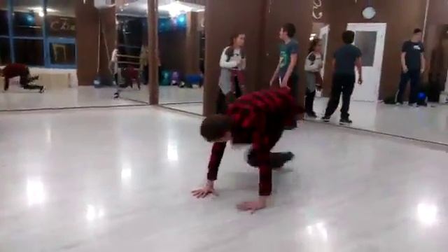 Занятие по Брейк Дансу смотреть онлайн