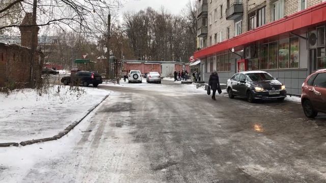 НО, г. Нижний Новгород, ул. Пушкина, 34б. Видео у входа. смотреть онлайн