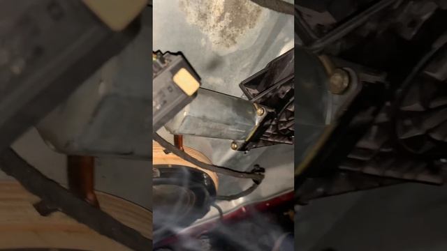 Passat b5 как поднять стекло, если стеклоподъёмник не работает (не поднимает) смотреть онлайн
