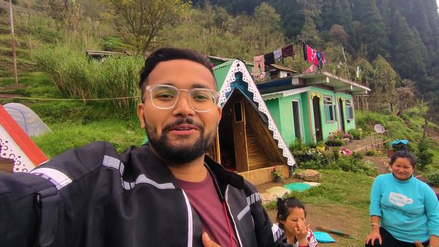 GURDUM - A MAGICAL CLOUD KINGDOM | GURDUM TO DARJEELING | NORTH BENGAL RIDE 2022 смотреть онлайн