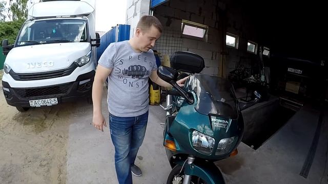 Лучший бюджетный мотоцикл. Честный  обзор Хонда ВФР 750.